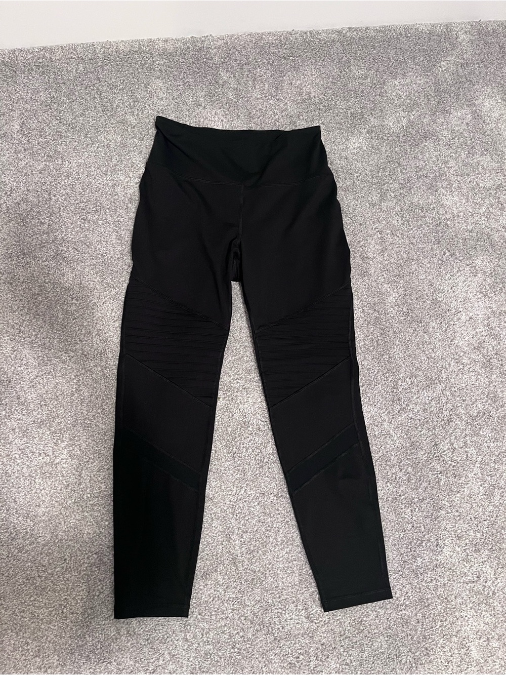 Women’s Black Ribbed Active Leggings